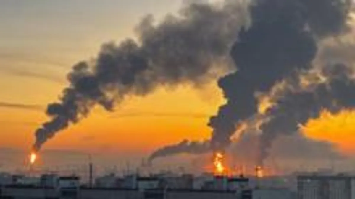Ukraine drone attack on Moscow: largest strike hits oil refinery